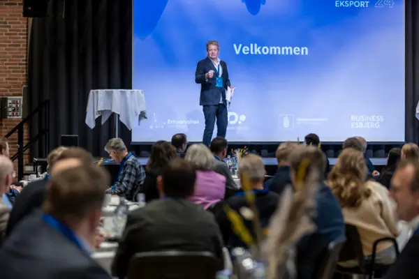 Velkommen ved Troels Mylenberg